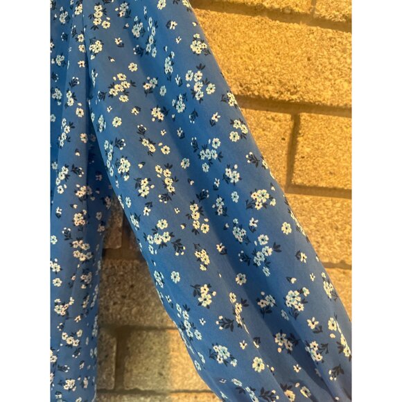 Karl Lagerfeld Paris Blue Floral Button-Down Blouse Lightweight 3/4 Sleeves Wome - Picture 7 of 9